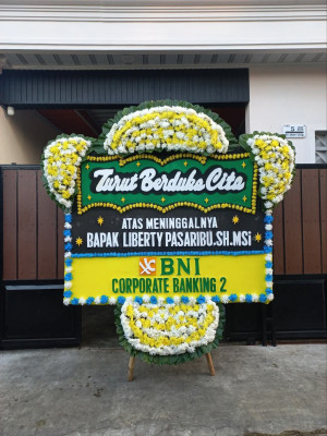 Papan Bunga Duka di Indonesiana