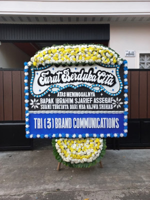 Papan Bunga Duka di Indonesiana